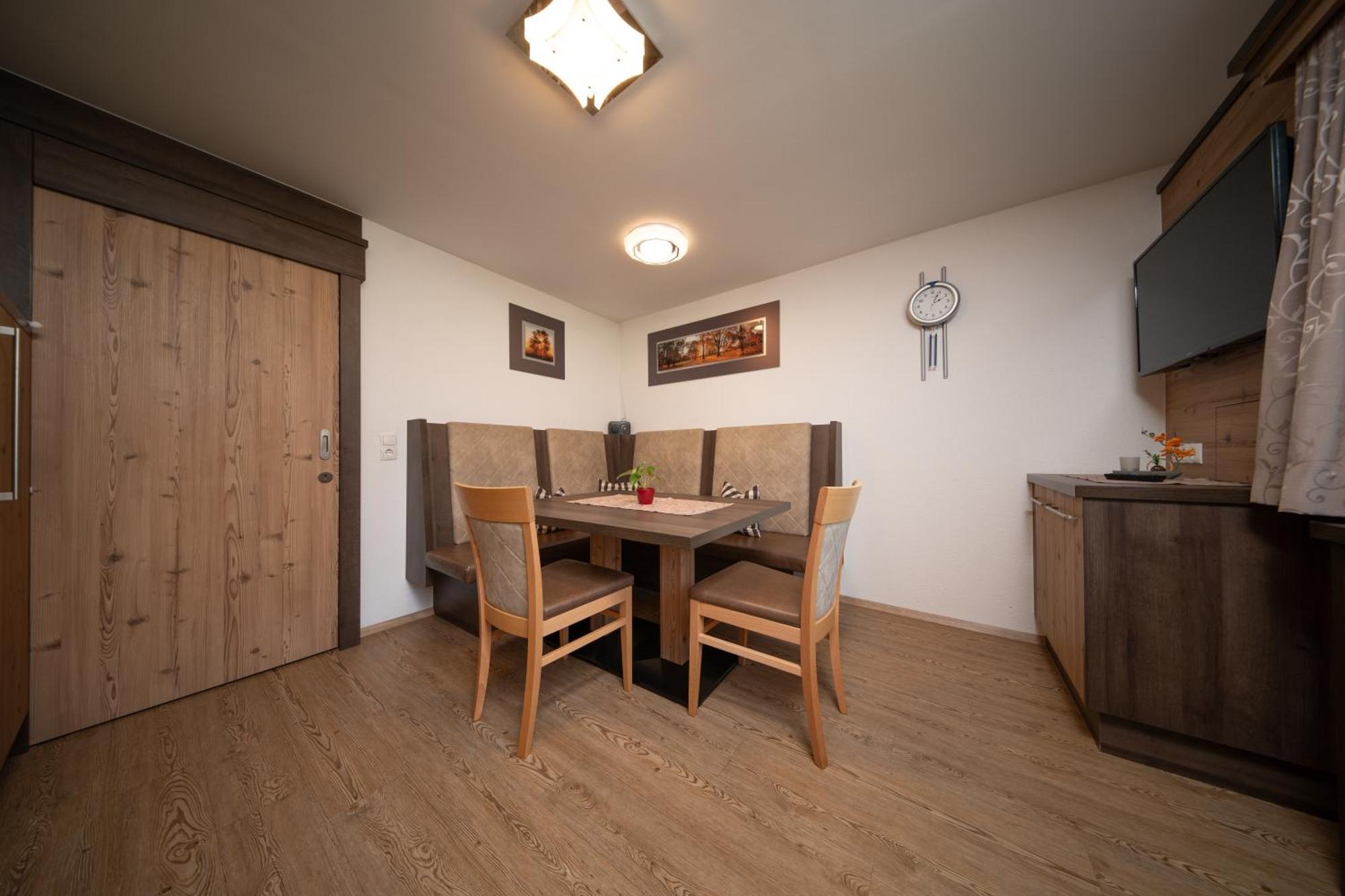 Ferienwohnung Haus Alexander Längenfeld Exterior foto